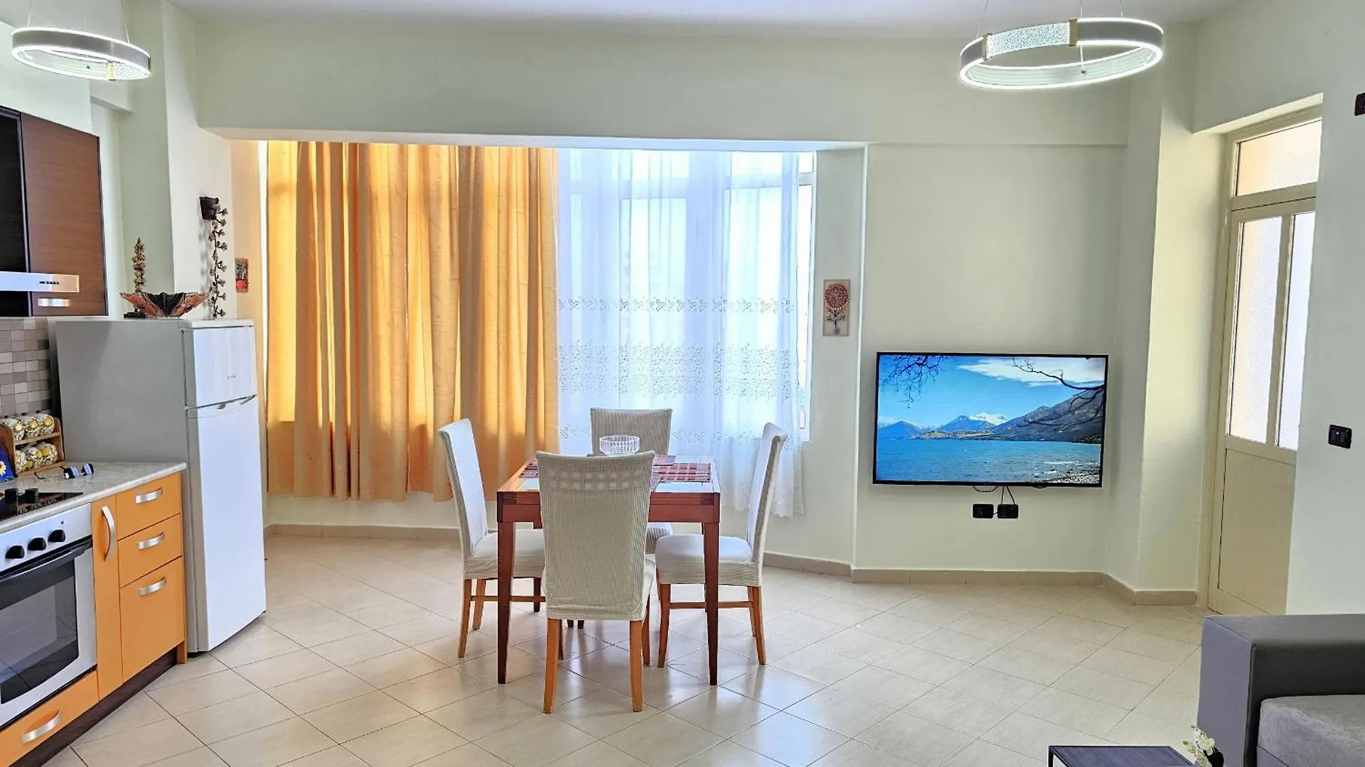 City View Apartment Vlorë 0*,